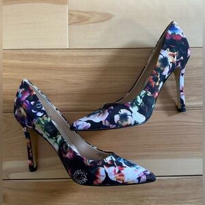Guess Multicolor Floral Pointed-Toe Stiletto Heels